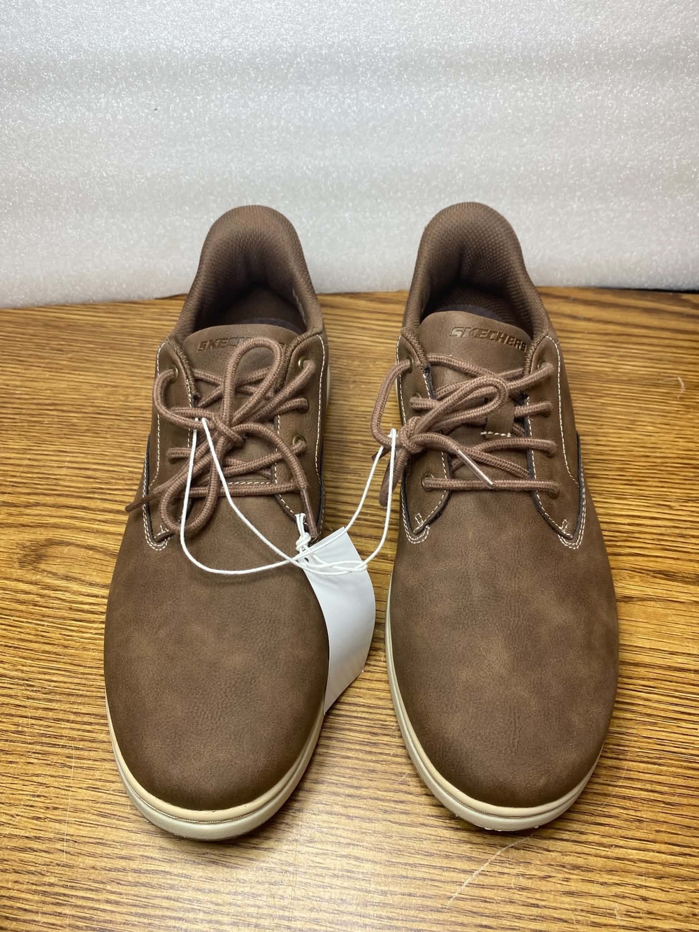 Skechers Men's Hands Free Swift Fit  Brown Lace-Up Sneakers Shoes Size 10.5M